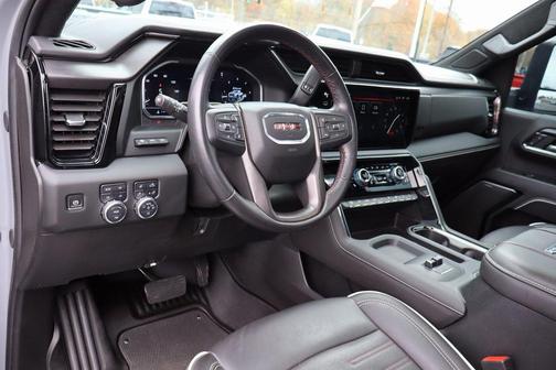 2024 GMC Sierra 2500 AT4