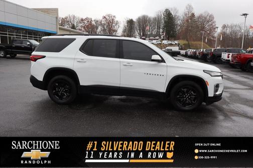 2023 Chevrolet Traverse LT Cloth