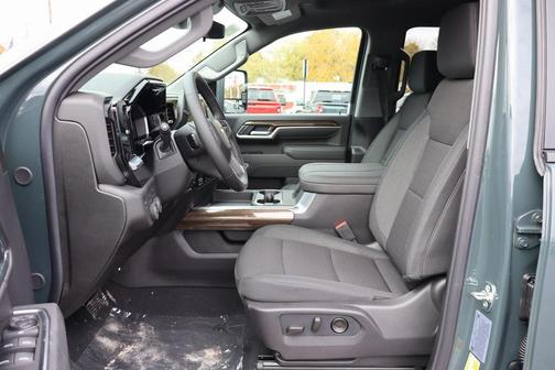 2026 Chevrolet Silverado 3500 LT