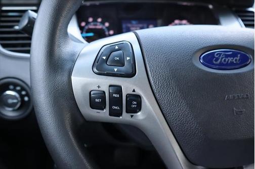 2016 Ford Taurus SEL
