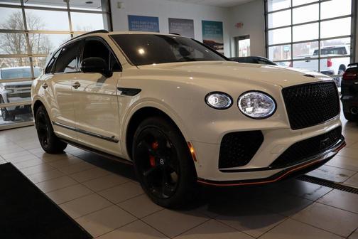 2025 Bentley Bentayga S Black Edition