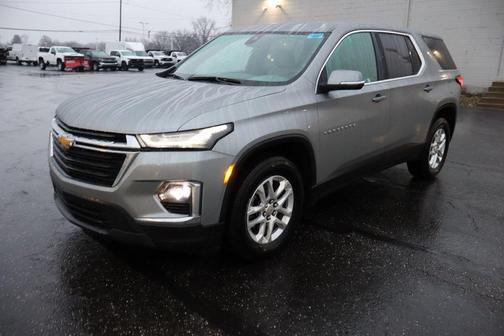 2024 Chevrolet Traverse LS