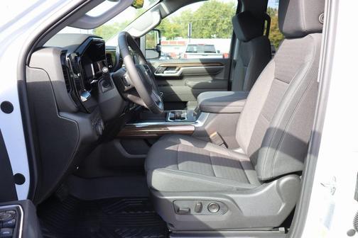 2026 Chevrolet Silverado 3500 LT