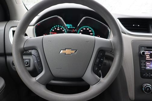 Tungsten Metallic 2015 Chevrolet Traverse LS