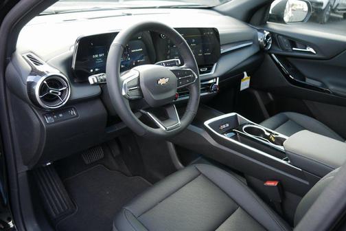 Mosaic Black Metallic 2025 Chevrolet Equinox 1LT