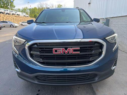 Blue Emerald Metallic 2019 GMC Terrain SLE