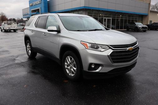 2021 Chevrolet Traverse LT Cloth