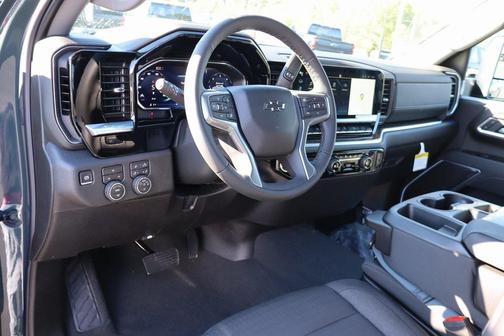 2026 Chevrolet Silverado 3500 LT