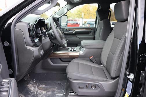 2026 Chevrolet Silverado 3500 LT