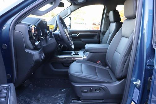 2026 Chevrolet Silverado 3500 LT