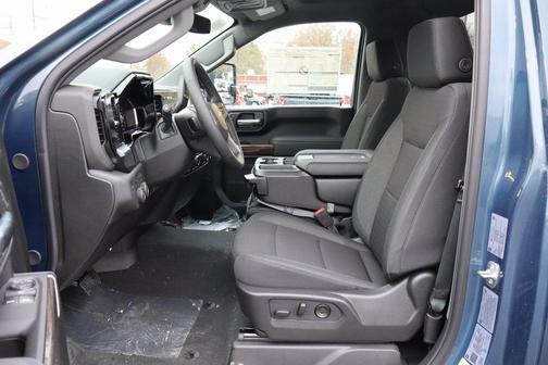 2026 Chevrolet Silverado 3500 LT