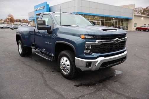 2026 Chevrolet Silverado 3500 LT