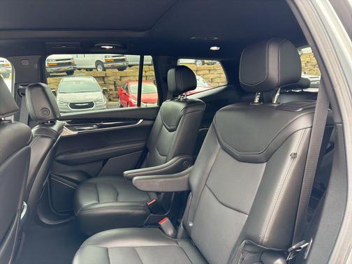 Argent Silver Metallic 2025 Cadillac XT6 Premium Luxury AWD