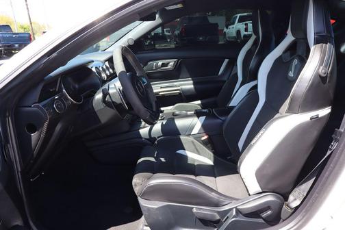 Oxford White 2021 Ford Shelby GT500 Base
