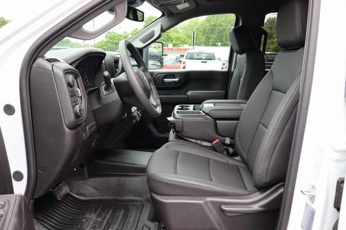 2025 Chevrolet Silverado 3500 WT