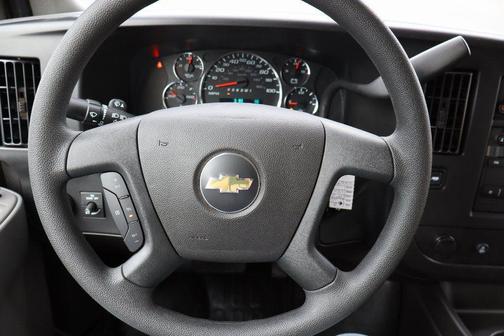 Summit White 2025 Chevrolet Express 2500 Work Van