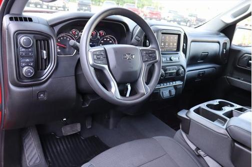 2022 Chevrolet Silverado 1500 Custom Trail Boss