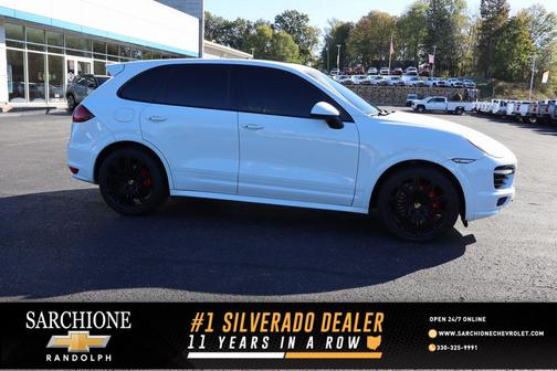 2014 Porsche Cayenne GTS