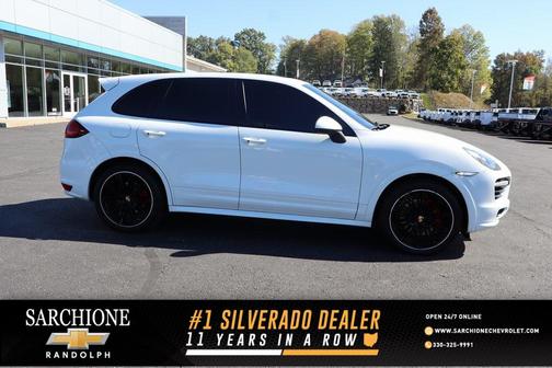 2014 Porsche Cayenne GTS