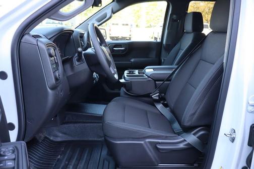 Summit White 2026 Chevrolet Silverado 1500 WT