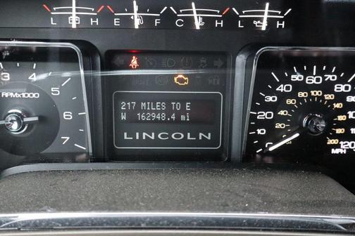 2014 Lincoln Navigator Base