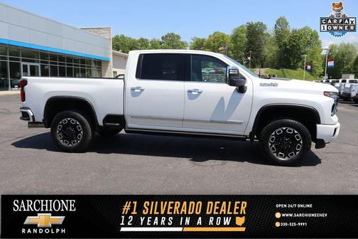 Iridescent Pearl Tricoat 2025 Chevrolet Silverado 2500 High Country