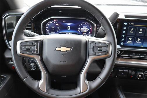 2025 Chevrolet Silverado 3500 LT