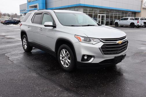 2018 Chevrolet Traverse LT Cloth