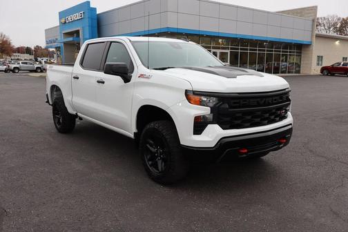 2022 Chevrolet Silverado 1500 Custom Trail Boss