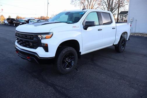 2022 Chevrolet Silverado 1500 Custom Trail Boss