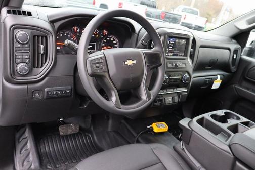 2025 Chevrolet Silverado 3500 WT