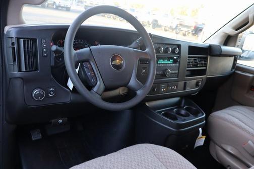 2025 Chevrolet Express 3500 RWD 3500 Regular Wheelbase WT