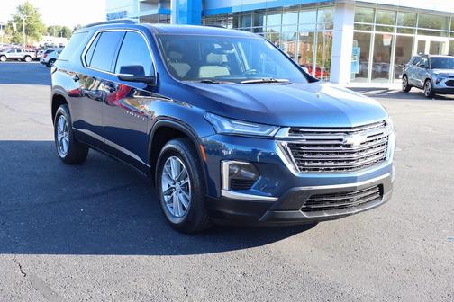 2023 Chevrolet Traverse LT Cloth