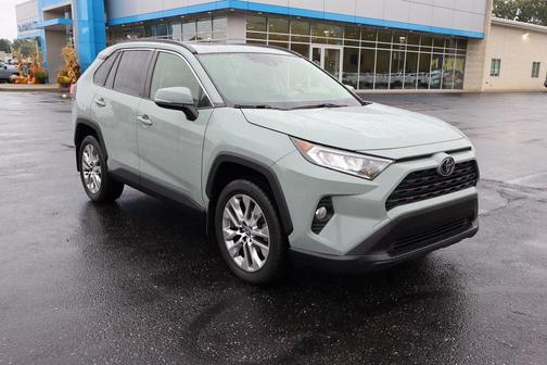 2020 Toyota RAV4 XLE Premium