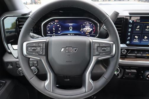 2025 Chevrolet Silverado 3500 LT
