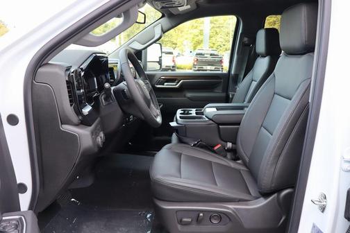 2025 Chevrolet Silverado 3500 LT