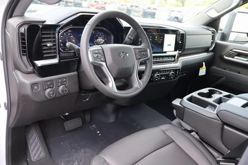 2025 Chevrolet Silverado 3500 LT