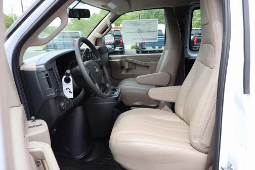 2025 Chevrolet Express 3500 RWD 3500 Regular Wheelbase WT