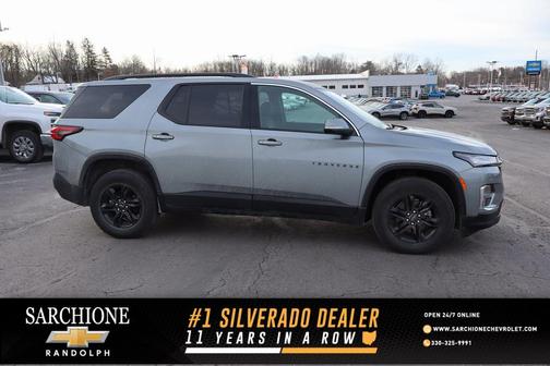 2023 Chevrolet Traverse LT Cloth