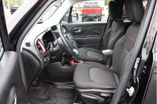 2015 Jeep Renegade Trailhawk