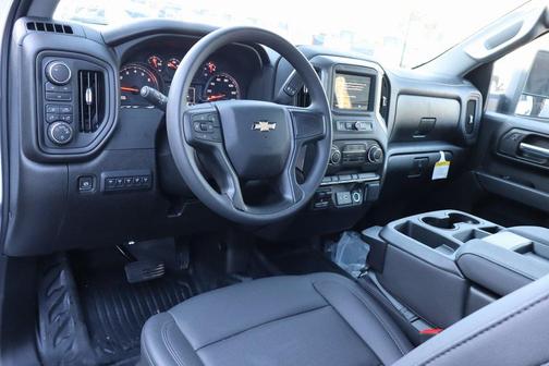 2025 Chevrolet Silverado 3500 WT
