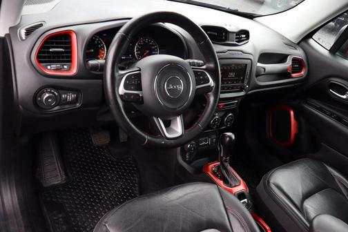 2017 Jeep Renegade Trailhawk