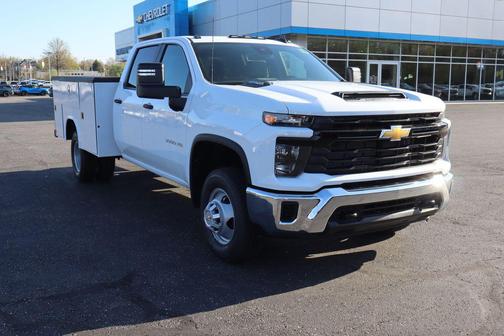 Summit White 2026 Chevrolet Silverado 3500 WT
