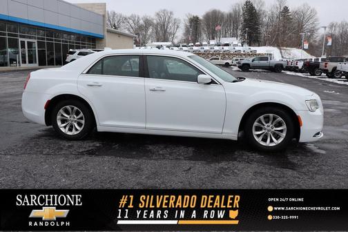 2016 Chrysler 300 Limited