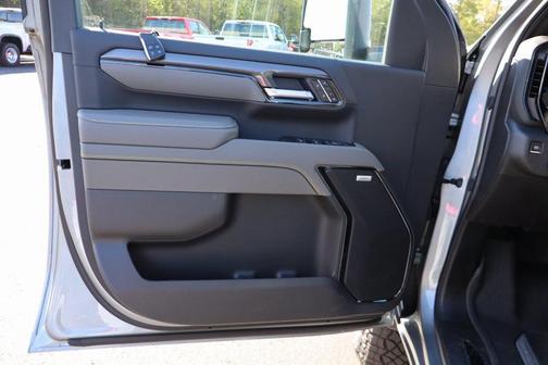 2026 Chevrolet Silverado 2500 Crew Cab, Standard Bed, XR2, 4WD