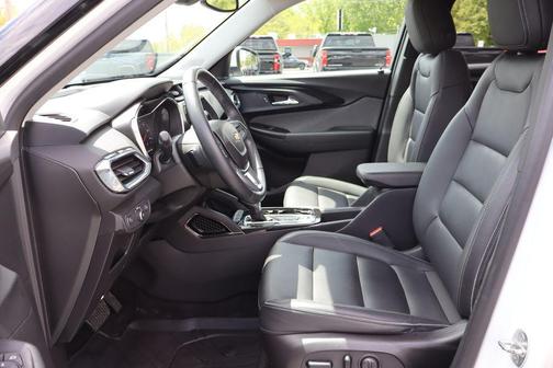 Summit White 2021 Chevrolet Trailblazer LT