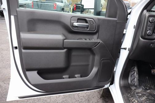 2025 Chevrolet Silverado 3500 WT