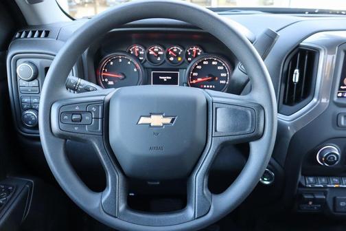 2025 Chevrolet Silverado 2500 Custom