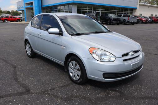 Platinum Silver Metallic + Pearl 2010 Hyundai Accent GS