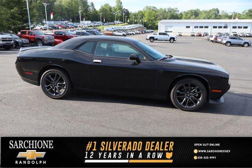 Pitch Black Clearcoat 2022 Dodge Challenger GT
